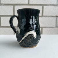 10 Carved Waves Mug