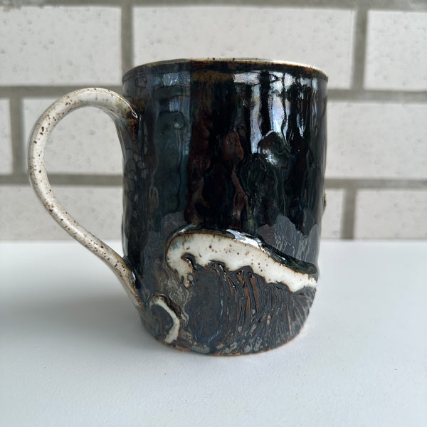 11 Carved Waves Mug